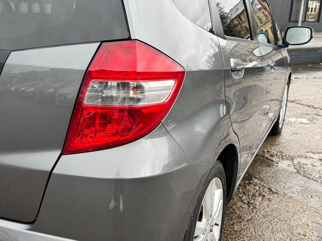 Used Honda Jazz 2013 for sale - 76768052: Photo 6