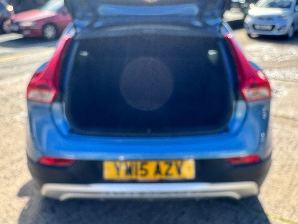 Used Volvo V40 2015 for sale - 76185449: Photo 14