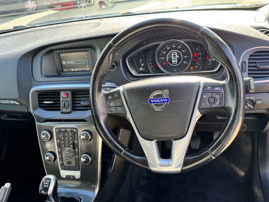 Used Volvo V40 2015 for sale - 76185449: Photo 22