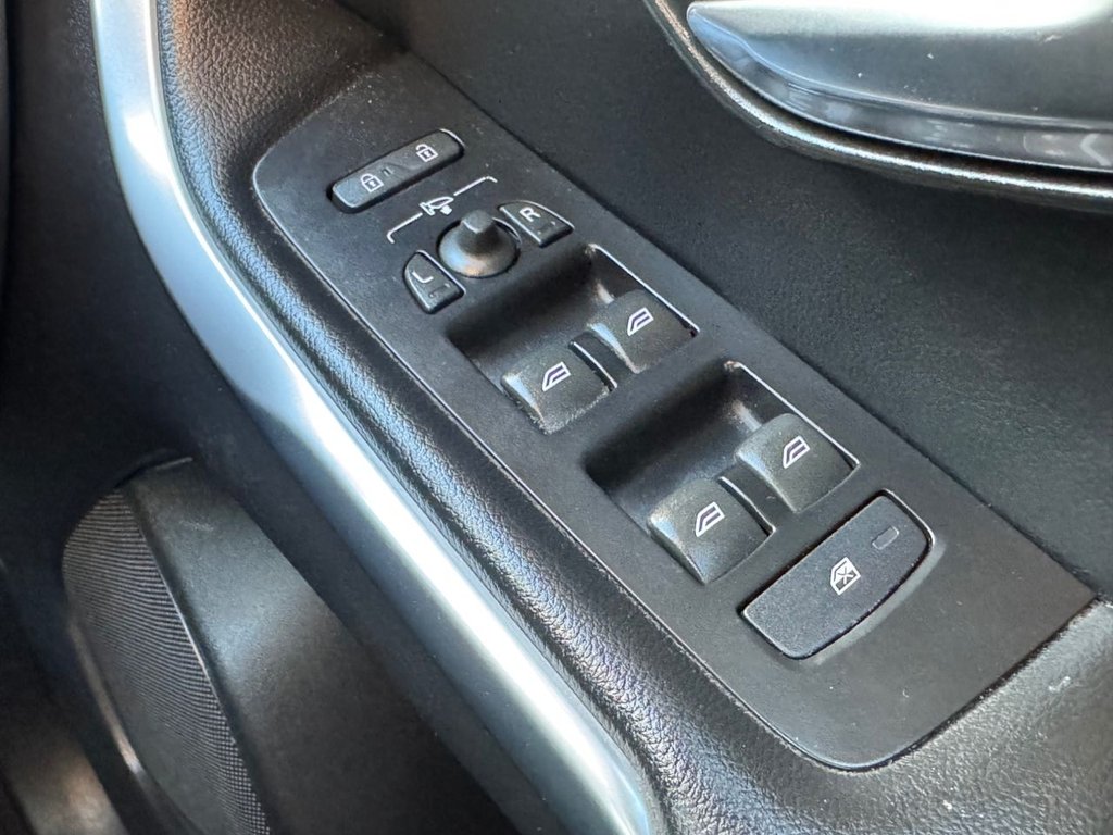 Used Volvo V40 2015 for sale - 76185449: Photo 33