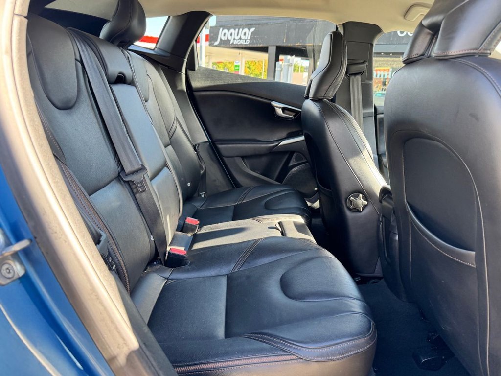 Used Volvo V40 2015 for sale - 76185449: Photo 36