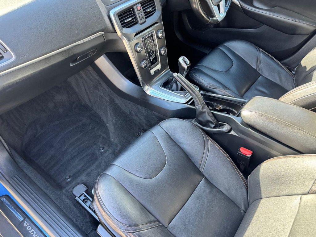 Used Volvo V40 2015 for sale - 76185449: Photo 39