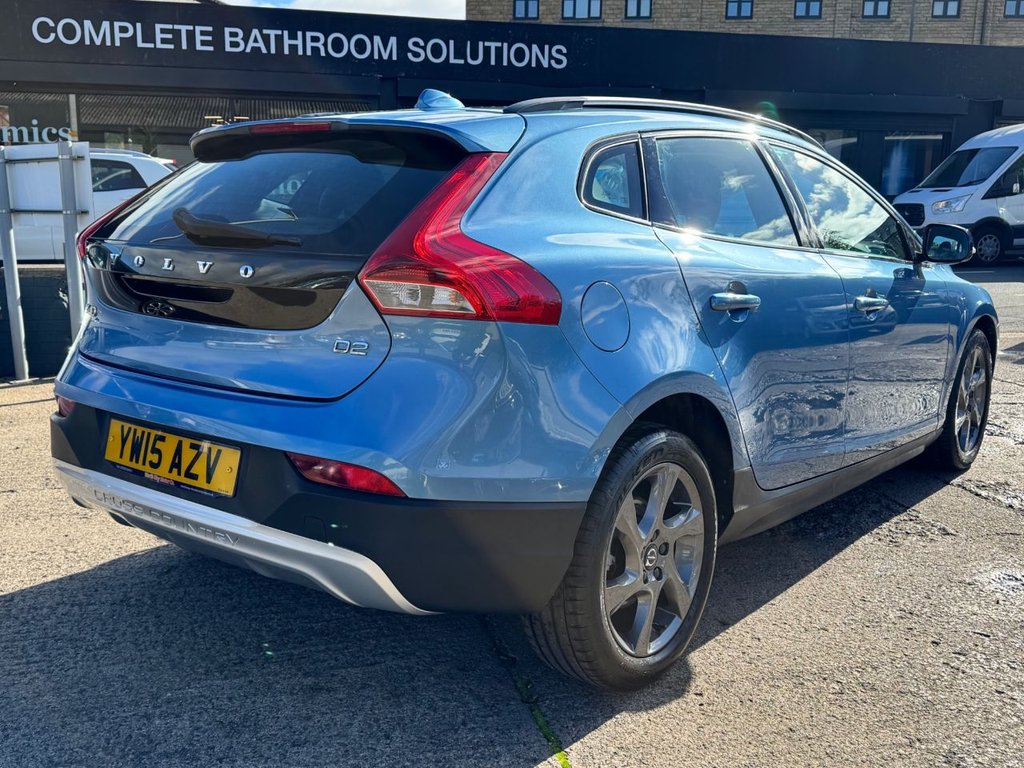 Used Volvo V40 2015 for sale - 76185449: Photo 5