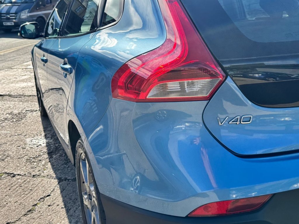 Used Volvo V40 2015 for sale - 76185449: Photo 8
