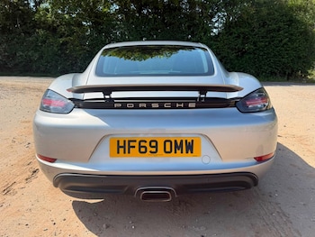 Used Porsche 718 Cayman 2019 for sale - 79011877: Photo