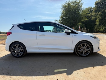 Used Ford Fiesta 2018 for sale - 79509298: Photo