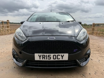 Used Ford Fiesta 2015 for sale - 79464608: Photo