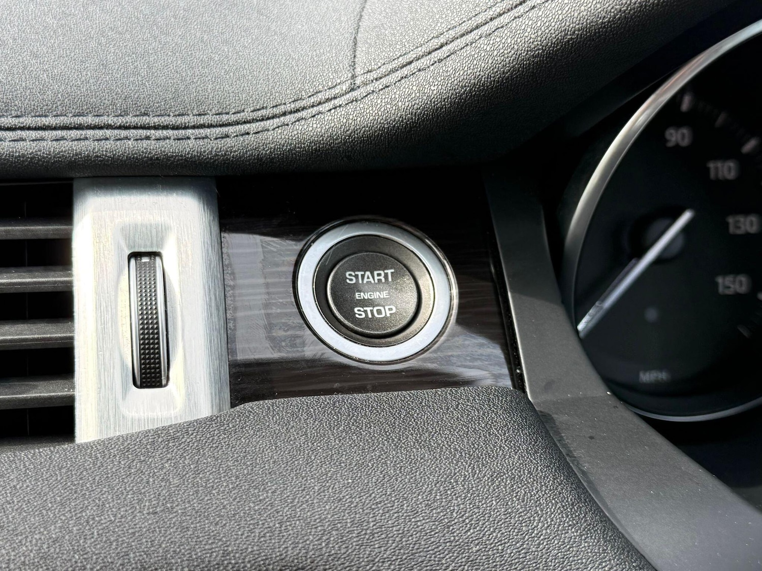 Used Land Rover Range Rover Evoque 2016 for sale - 78205067: Photo 29