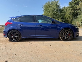 Used Ford Focus 2015 for sale - 79304150: Photo