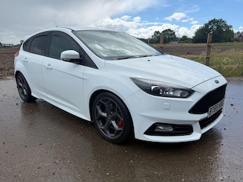 Used Ford Focus 2015 for sale - 78958132: Photo