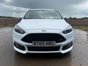 Used Ford Focus 2015 for sale - 78958132: Photo