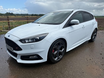 Used Ford Focus 2015 for sale - 78958132: Photo