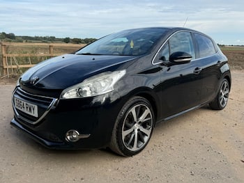Used Peugeot 208 2014 for sale - 79646113: Photo