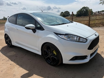 Used Ford Fiesta 2016 for sale - 79336773: Photo
