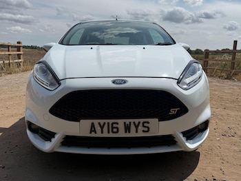 Used Ford Fiesta 2016 for sale - 79336773: Photo