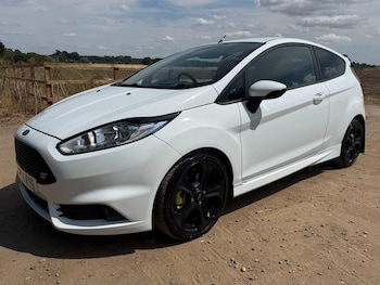 Used Ford Fiesta 2016 for sale - 79336773: Photo