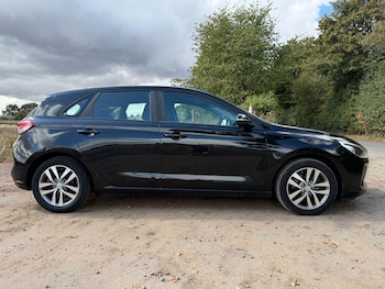 Used Hyundai i30 2017 for sale - 79576732: Photo
