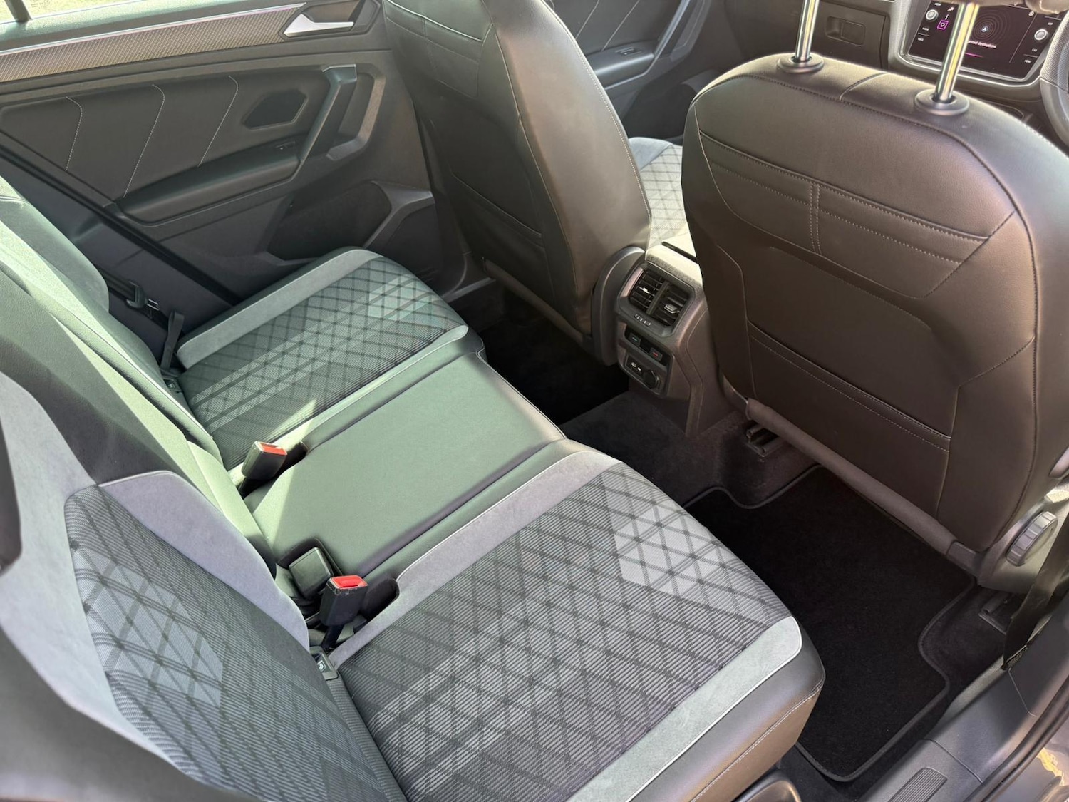 Used Volkswagen Tiguan 2021 for sale - 78184445: Photo 44