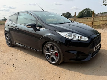 Used Ford Fiesta 2016 for sale - 79247496: Photo