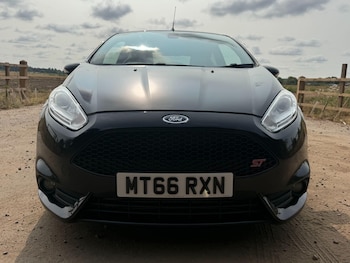 Used Ford Fiesta 2016 for sale - 79247496: Photo