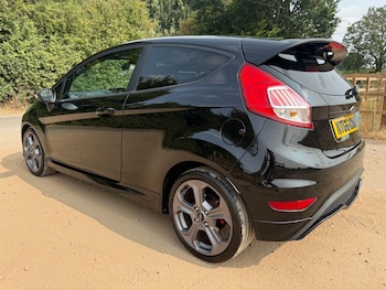 Used Ford Fiesta 2016 for sale - 79247496: Photo