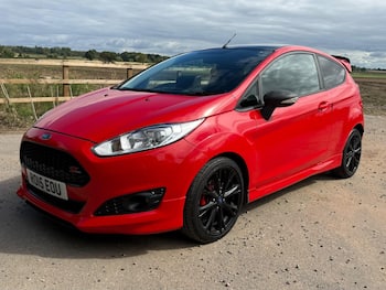 Used Ford Fiesta 2015 for sale - 79831391: Photo