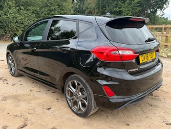 Used Ford Fiesta 2018 for sale - 79075025: Photo