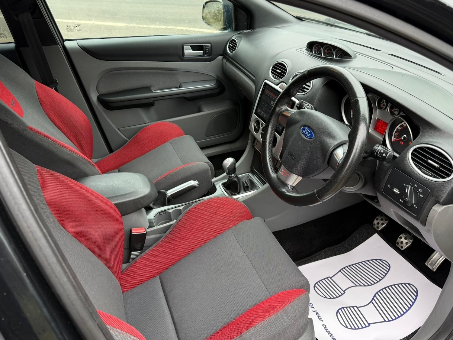 Used Ford Focus 2010 for sale - 78184694: Photo 28