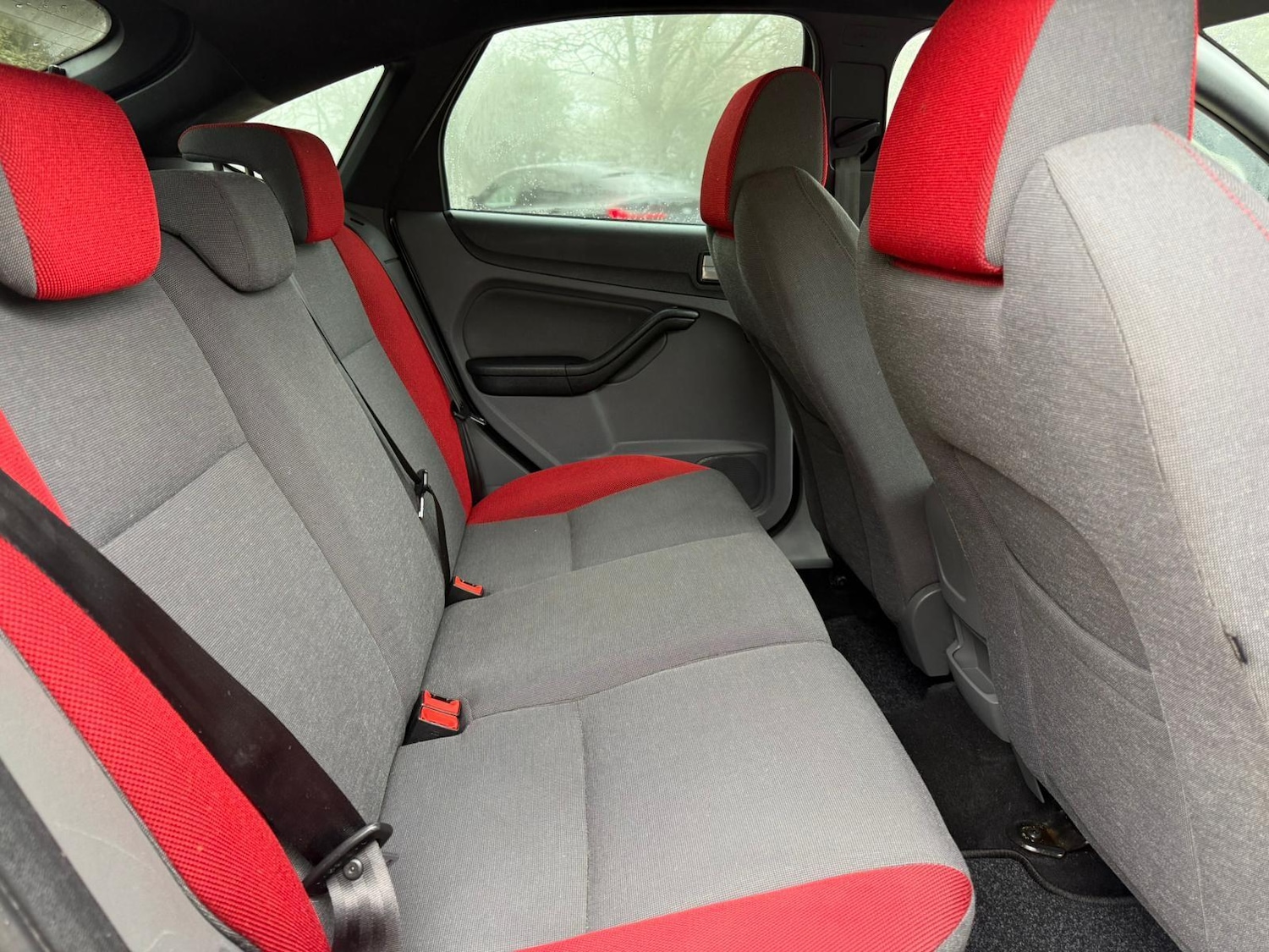 Used Ford Focus 2010 for sale - 78184694: Photo 32