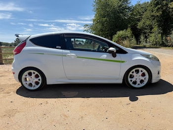 Used Ford Fiesta 2011 for sale - 79116077: Photo