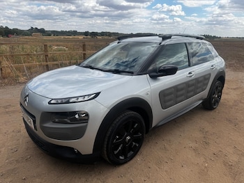 Used Citroen C4 Cactus 2017 for sale - 79373730: Photo