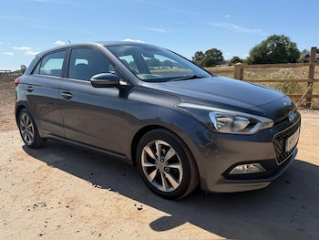 Used Hyundai i20 2015 for sale - 79464161: Photo