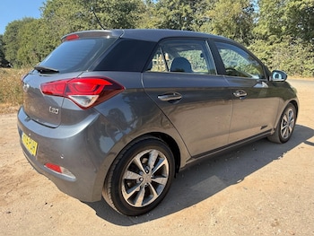 Used Hyundai i20 2015 for sale - 79464161: Photo