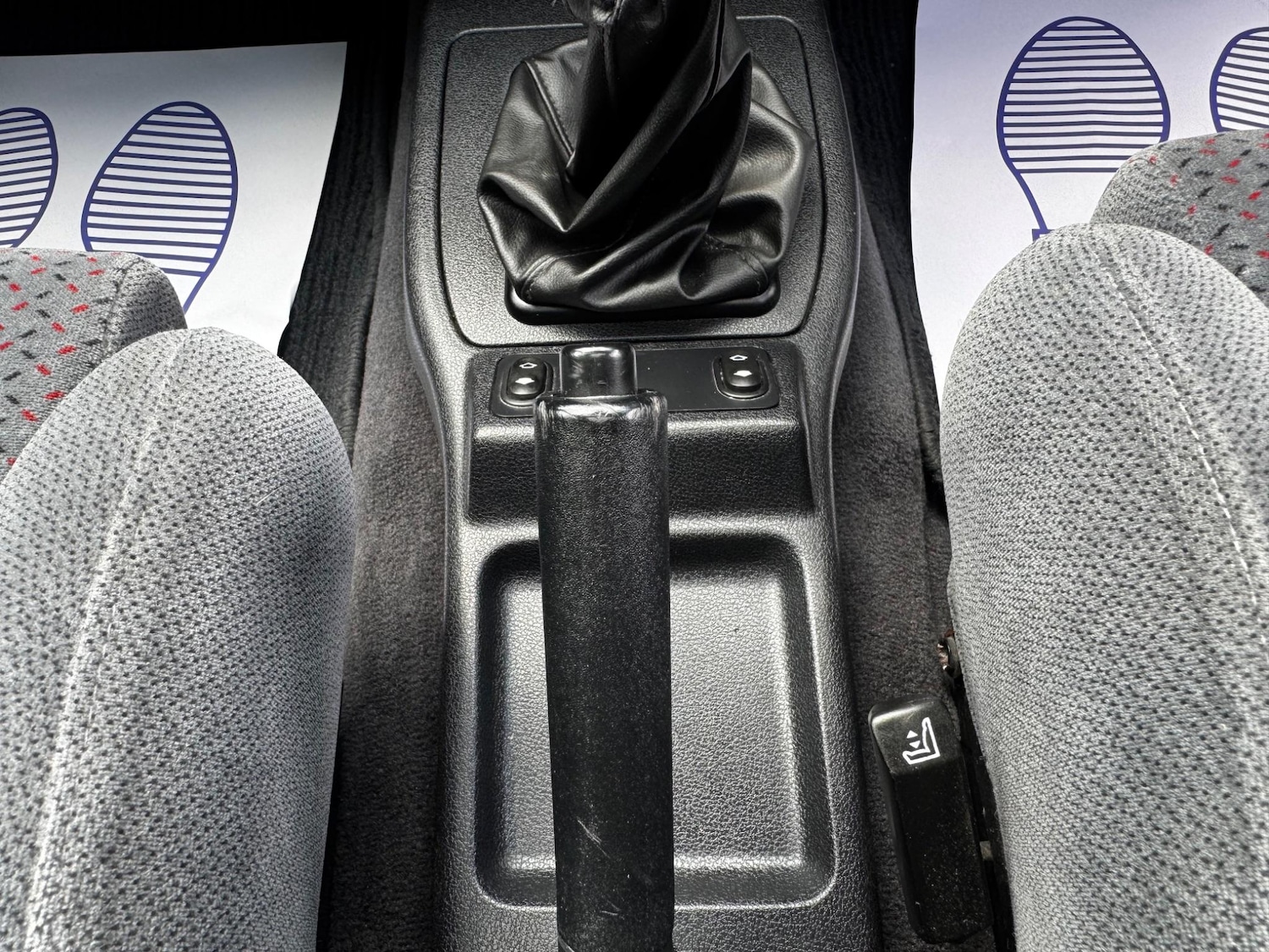 Used Ford Escort 1993 for sale - 78185125: Photo 19