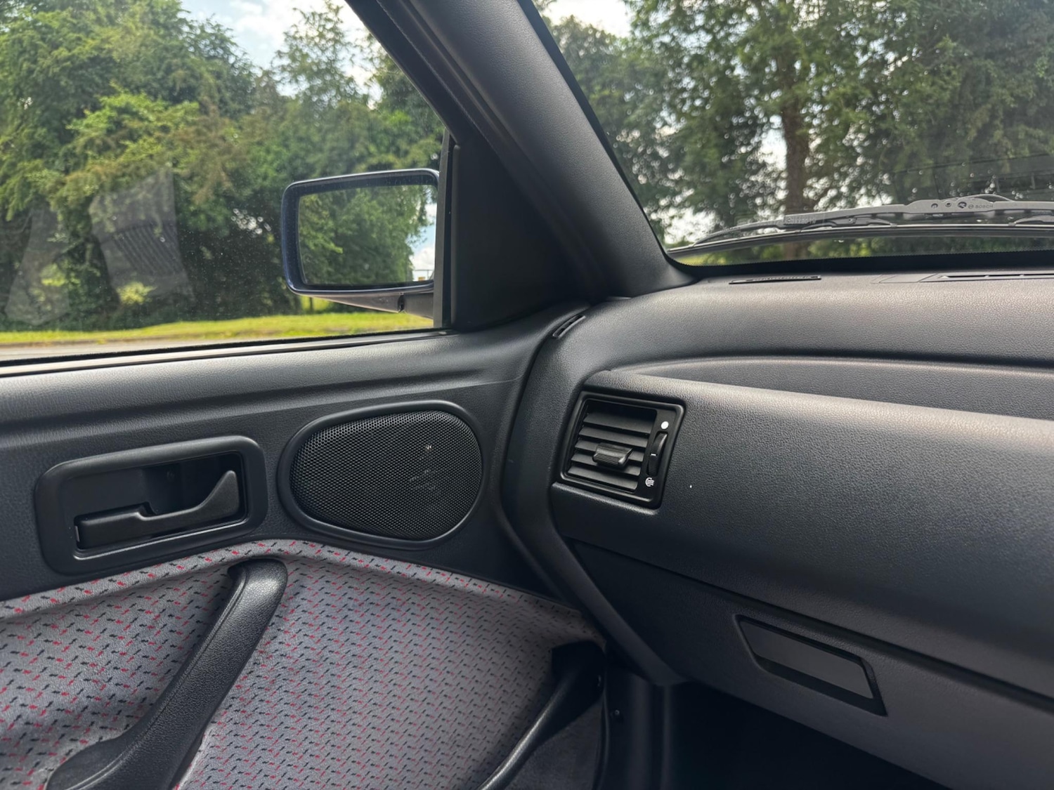 Used Ford Escort 1993 for sale - 78185125: Photo 22