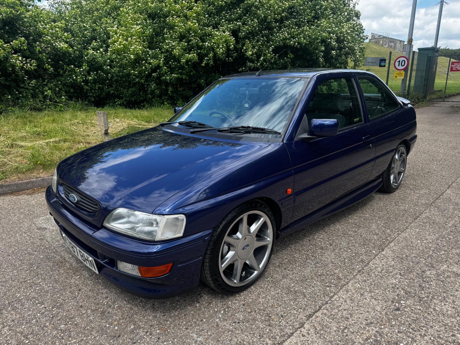 Used Ford Escort 1993 for sale - 78185125: Photo 3