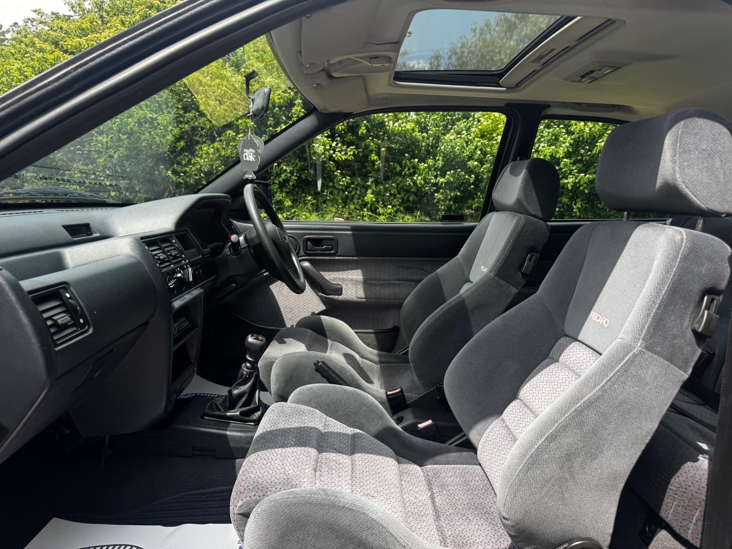 Used Ford Escort 1993 for sale - 78185125: Photo 58