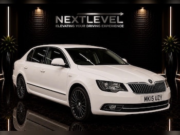 Used Skoda Superb 2015 for sale - 78878981: Photo
