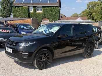 Used Land Rover Discovery Sport 2017 for sale - 79181220: Photo