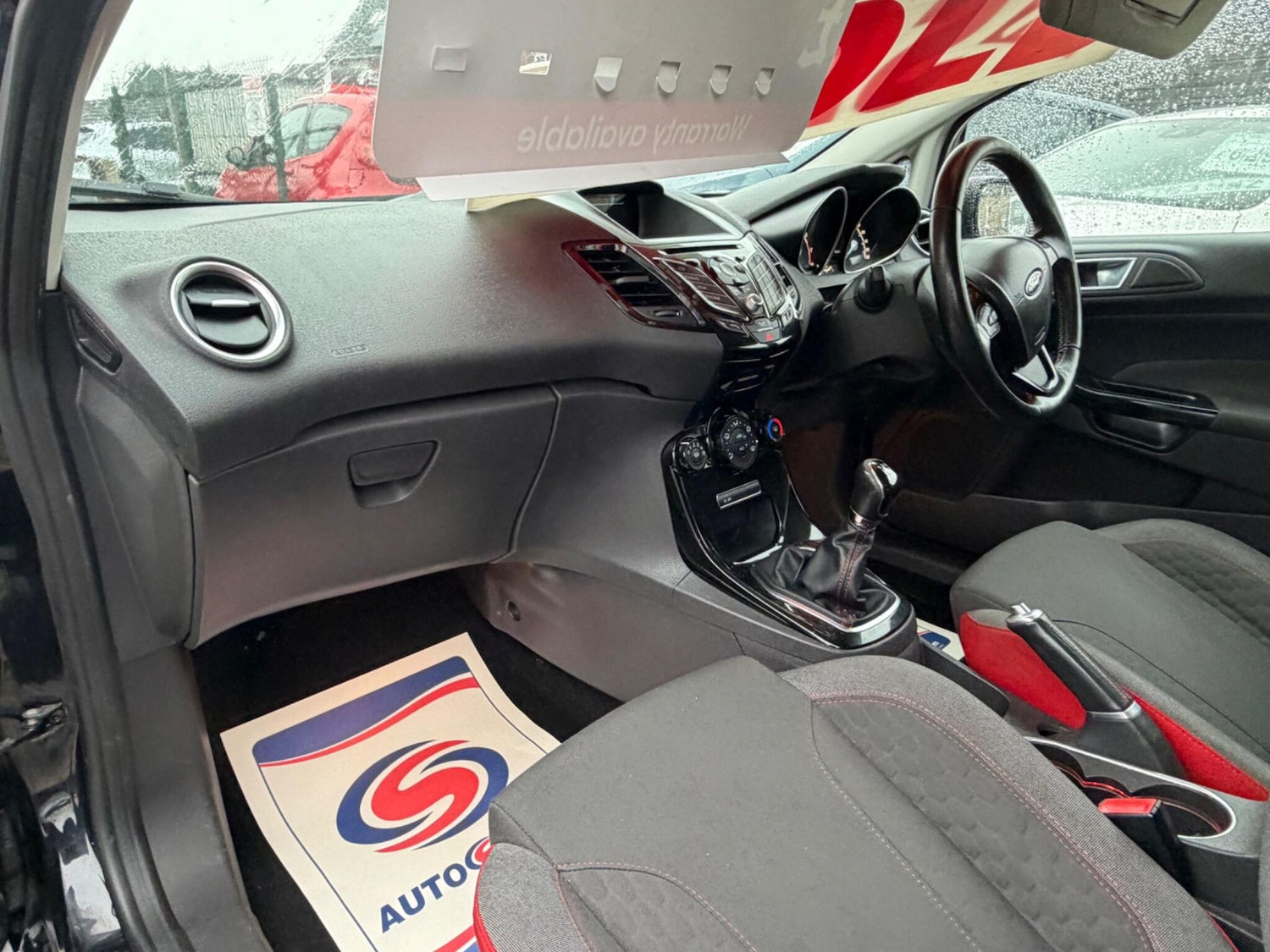 Used Ford Fiesta 2015 for sale - 77376679: Photo 12