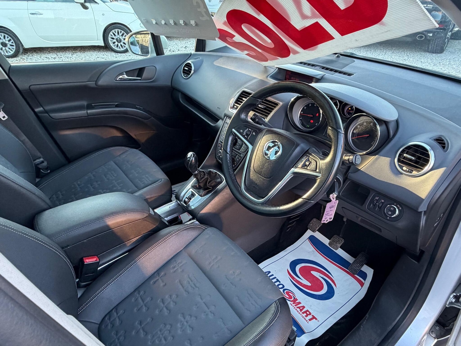 Used Vauxhall Meriva 2010 for sale - 77097389: Photo 14