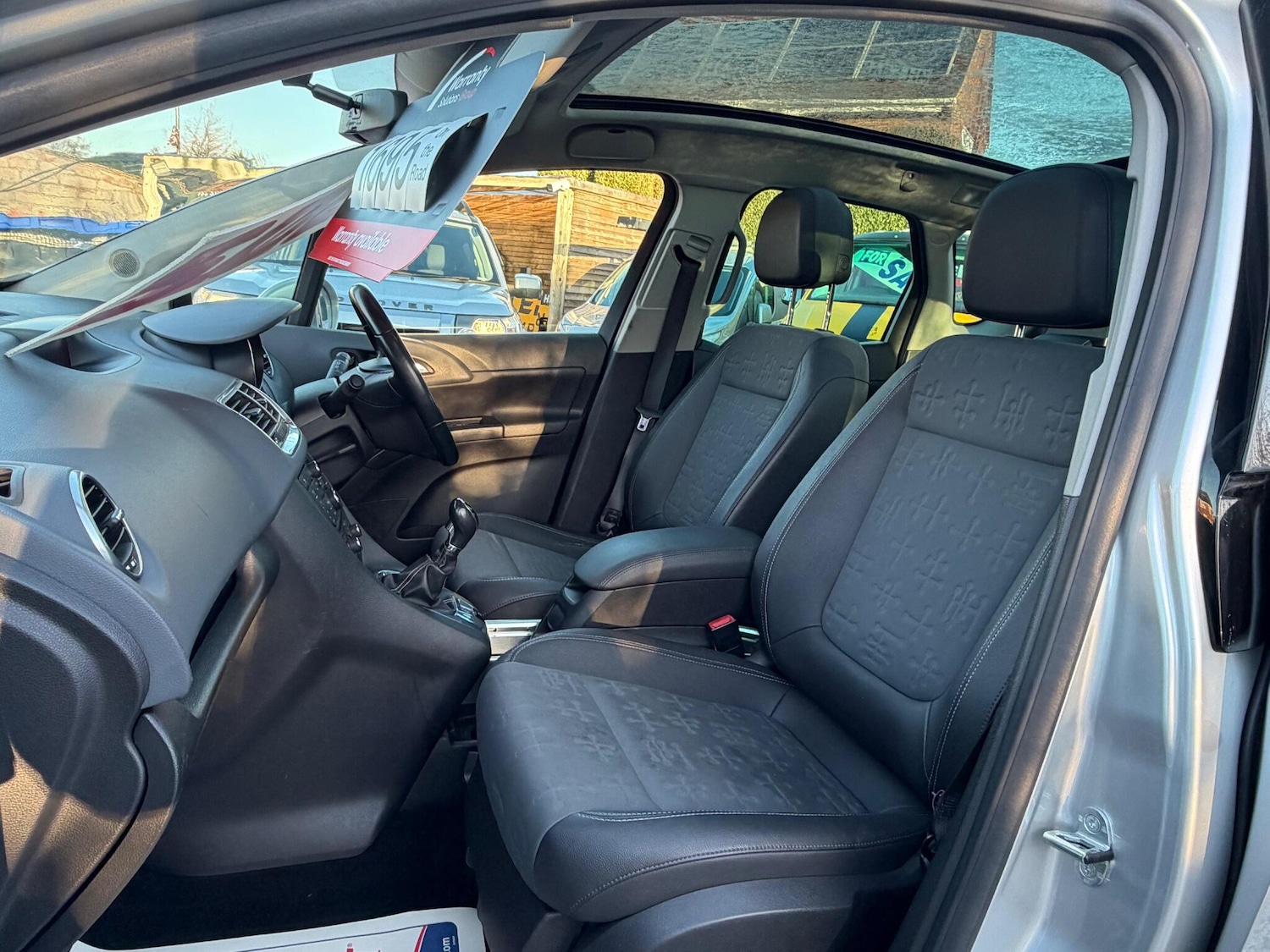 Used Vauxhall Meriva 2010 for sale - 77097389: Photo 9