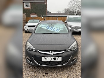 Used Vauxhall Astra 2013 for sale - 76752904: Photo