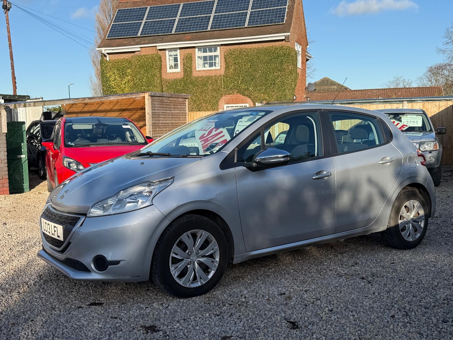 Used Peugeot 208 2013 for sale - 76759593: Photo 3