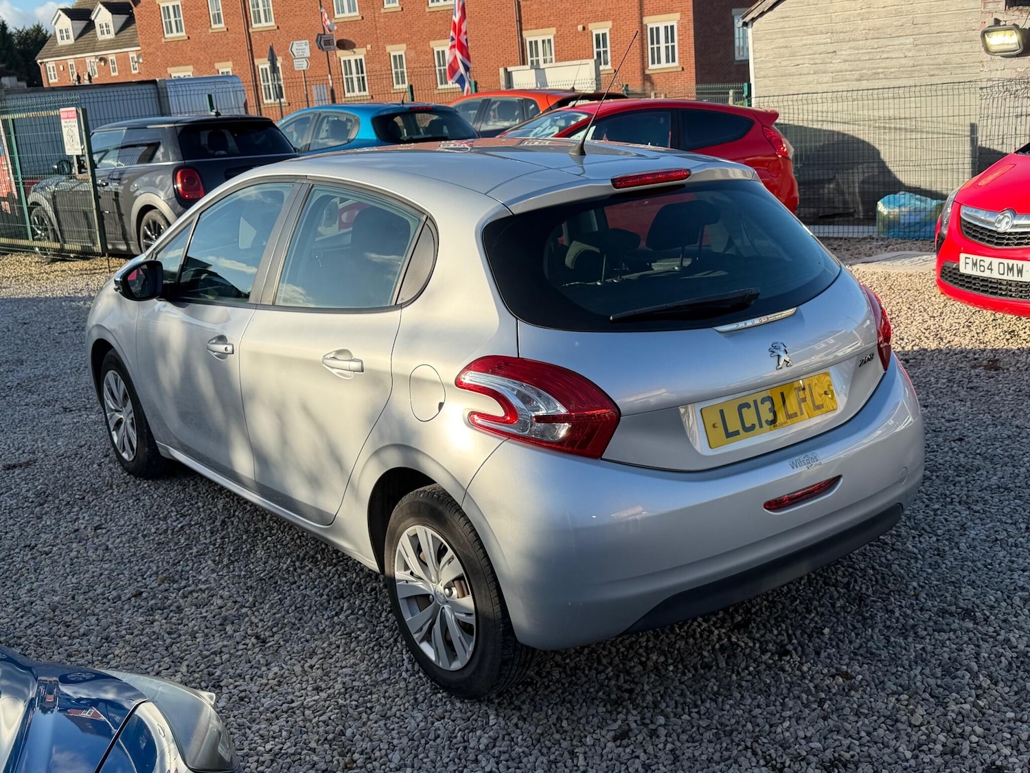 Used Peugeot 208 2013 for sale - 76759593: Photo 4