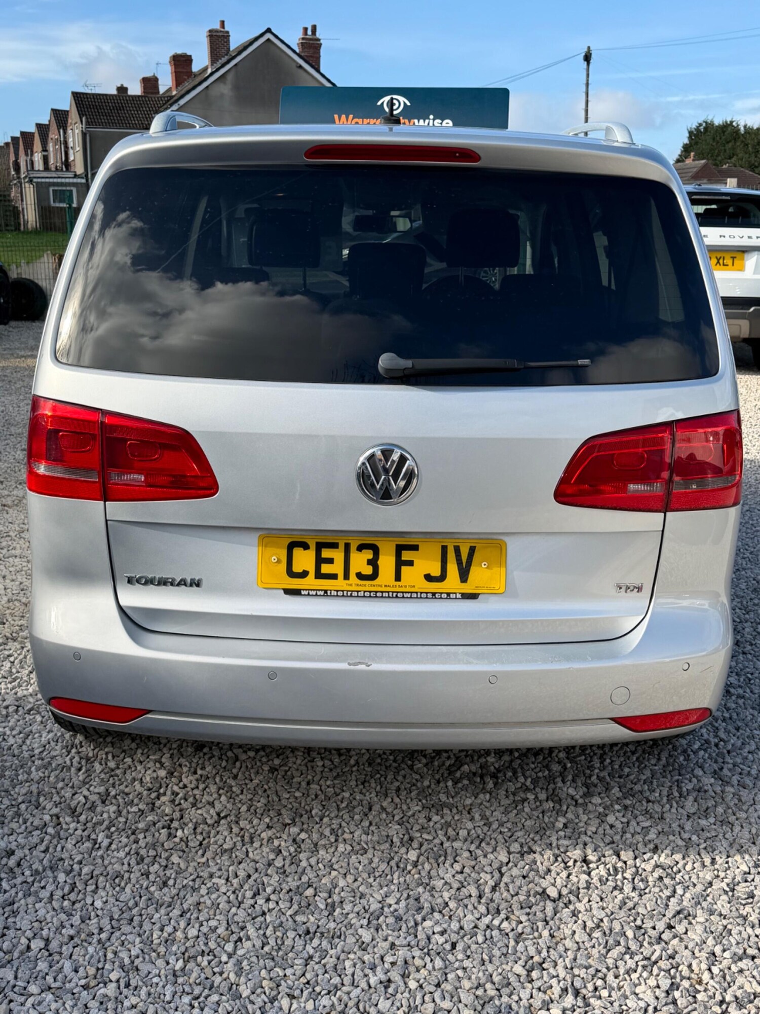 Used Volkswagen Touran 2013 for sale - 77939469: Photo 8