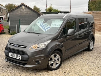 Used Ford Grand Tourneo Connect 2017 for sale - 77358682: Photo