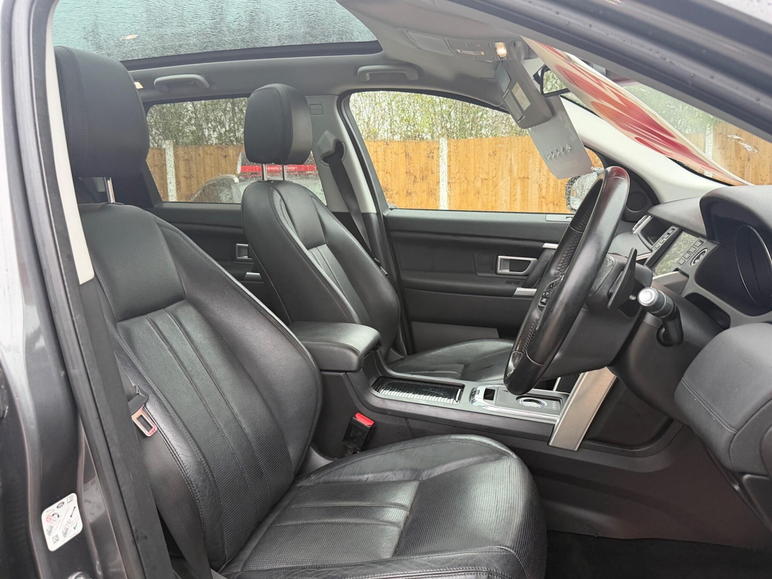 Used Land Rover Discovery Sport 2015 for sale - 77478882: Photo 11