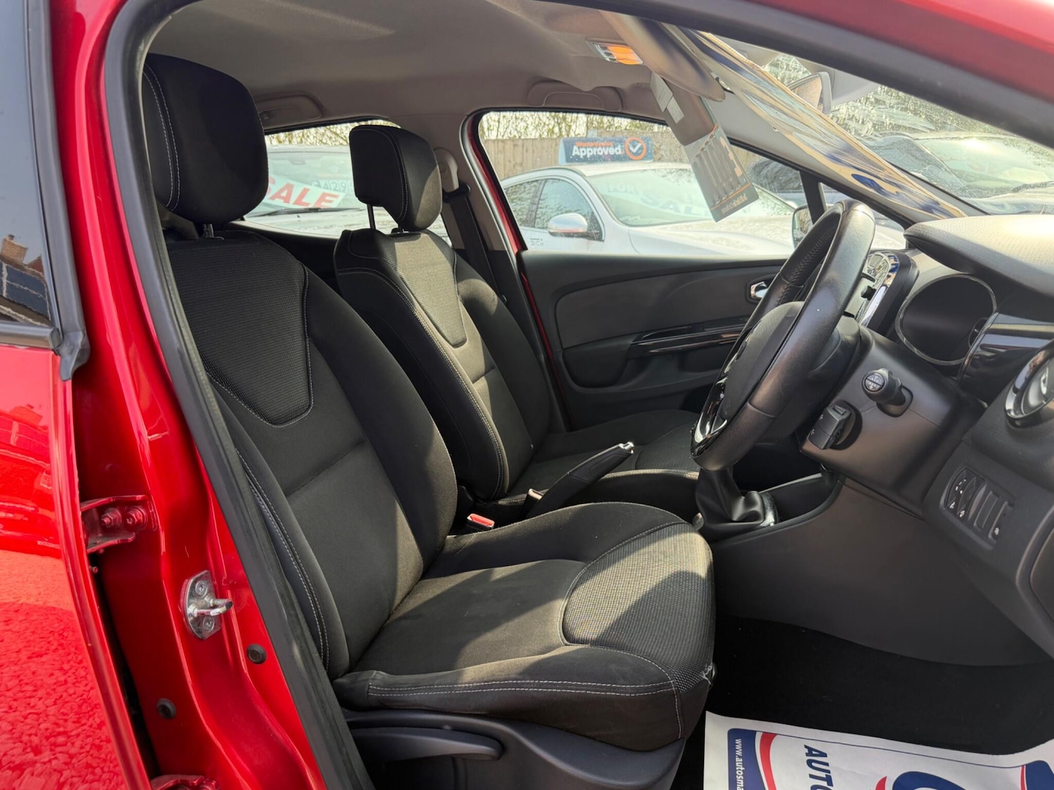 Used Renault Clio 2013 for sale - 77977855: Photo 11