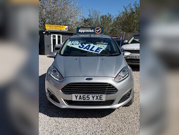 Used Ford Fiesta 2015 for sale - 78170101: Photo